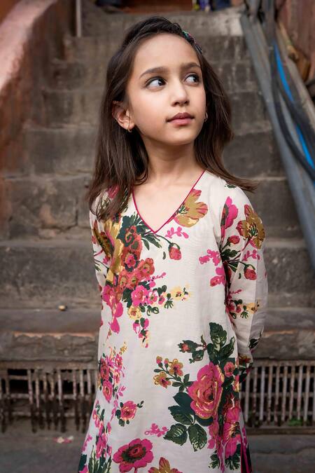 Gulabo Jaipur_Off White Cotton Embroidery Floral Print Kurta And Pyjama Set_Online_at_Aza_Fashions