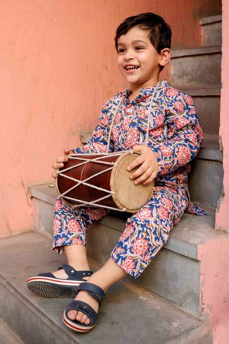 Gulabo Jaipur_Blue Cotton Embroidery Floral Print Straight Kurta And Pyjama Set_Online_at_Aza_Fashions