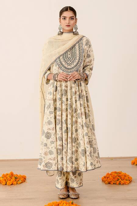 Gulabo Jaipur_Off White Cotton Embroidery, Sequins Round Neck Floral Print Anarkali Set_Online_at_Aza_Fashions