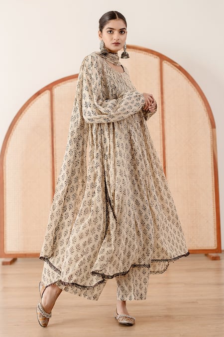 Gulabo Jaipur_Off White Cotton Embroidery Round Neck Abaya Floral Print Anarkali Pant Set _Online_at_Aza_Fashions