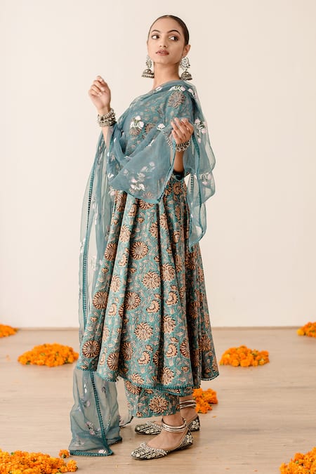 Buy_Gulabo Jaipur_Green Cotton Embroidery V-neck Rubal Floral Hand Block Print Anarkali Pant Set _Online_at_Aza_Fashions