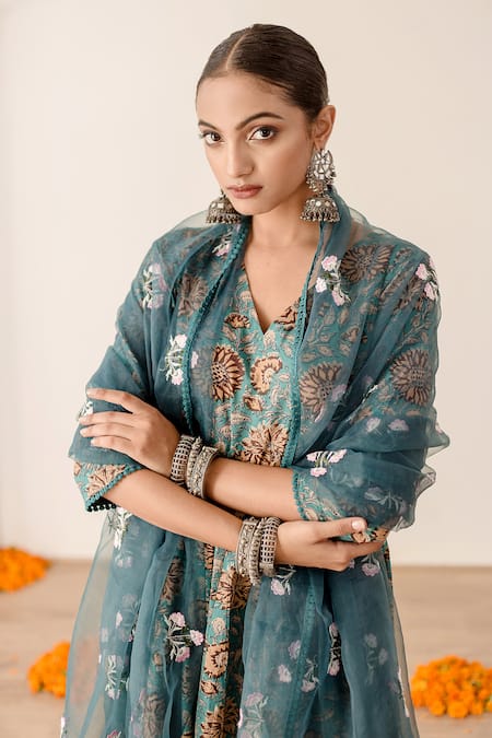 Shop_Gulabo Jaipur_Green Cotton Embroidery V-neck Rubal Floral Hand Block Print Anarkali Pant Set _Online_at_Aza_Fashions