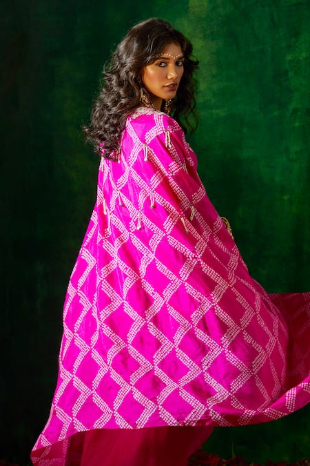 Pink City By Sarika Pink Silk Embroidery Round Neck Bandhani Print Cape Draped Skirt Set Online at Aza Fashions Pink City By Sarika_Pink Silk Embroidery Round Neck Bandhani Print Cape Draped Skirt Set _Online_at_Aza_Fashions
