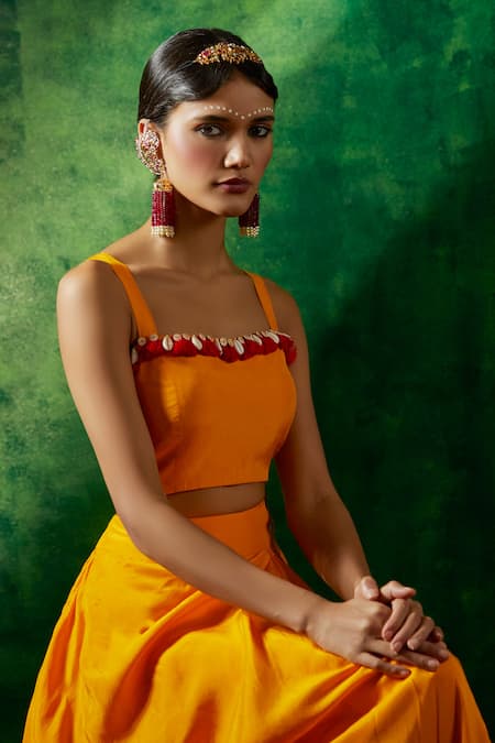 Buy_Pink City By Sarika_Yellow Silk Tassels, Embroidery Square Neck Bandhani Cape Draped Skirt Set 