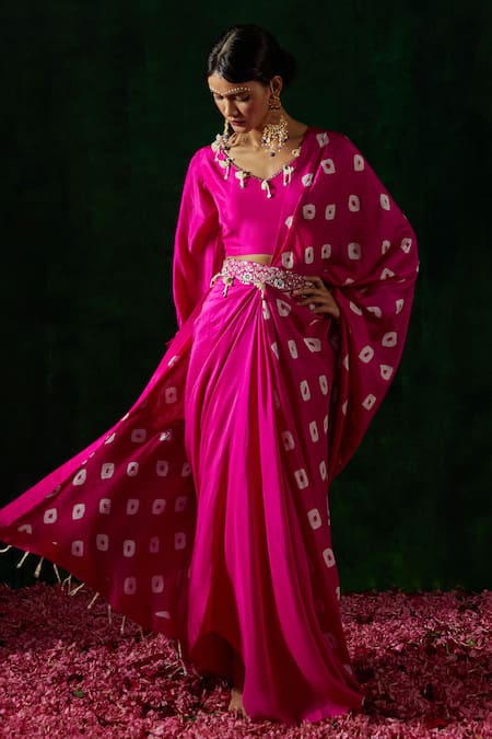 Shop Pink City By Sarika Pink Silk Pearls, Embroidery, Chains V-neck Shibori Print Pre-draped Saree Set at Aza Fashions Shop_Pink City By Sarika_Pink Silk Pearls, Embroidery, Chains V-neck Shibori Print Pre-draped Saree Set _at_Aza_Fashions