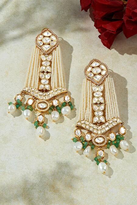 Pin by Purvi Pugalia on Quick saves | Diamond pendants designs, Cocktail  earrings, Beautiful diamond earrings