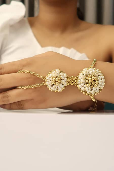 Vaidaan Gold Plated Pearls, Beads Tanishk Hathphool 