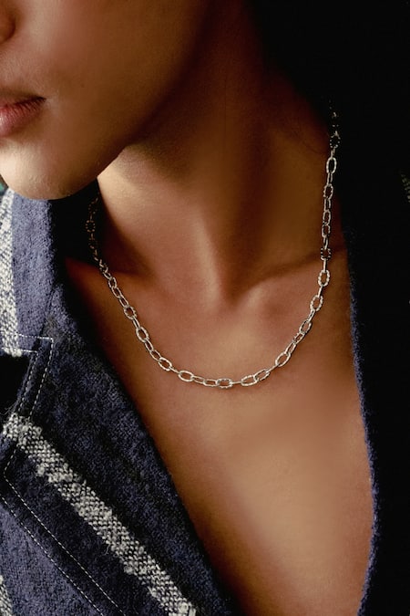 Esme by Aashna Dalmia Silver Plated Interlink Pattern Chain 