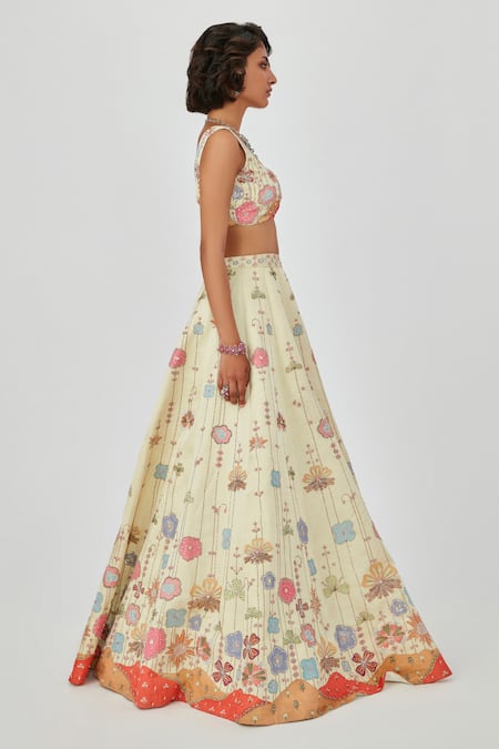 Aisha Rao Ivory Net Embroidery, Floral Print And Embellished 10 Kali Bridal Lehenga Set at Aza Fashions Aisha Rao_Ivory Net Embroidery, Floral Print And Embellished 10 Kali Bridal Lehenga Set _at_Aza_Fashions