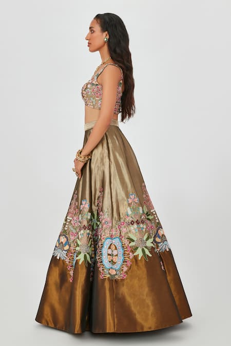 Buy Aisha Rao Gold Tissue, Chiffon Cut Gulshan Floral Applique 10 Kali Bridal Lehenga Set Online at Aza Fashions Buy_Aisha Rao_Gold Tissue, Chiffon Cut Gulshan Floral Applique 10 Kali Bridal Lehenga Set _Online_at_Aza_Fashions