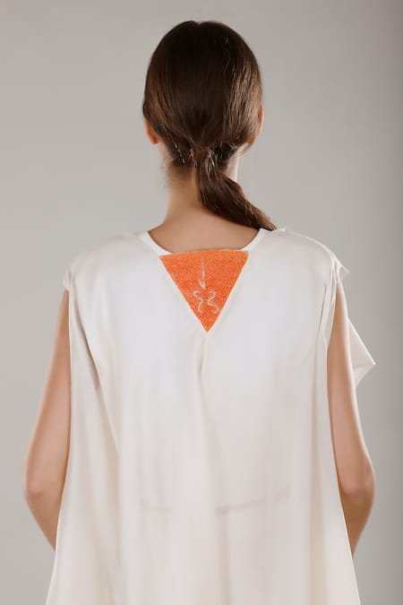 Dhi White Chanderi Silk Embroidery Collared Placement Hand Overlay Jacket at Aza Fashions Dhi_White Chanderi Silk Embroidery Collared Placement Hand Overlay Jacket _at_Aza_Fashions