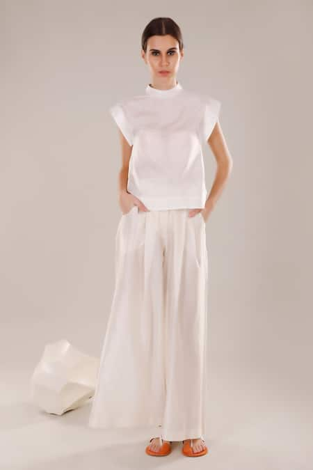 DHI White Twill (97% + 3% Lycra) Plain Pleated Flared Pant 