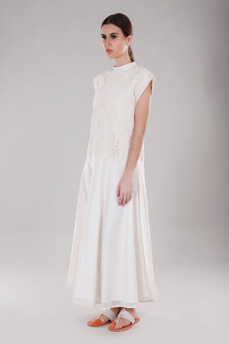 Shop Dhi White Chanderi Silk Embroidery Round Neck Shift Dress Online at Aza Fashions Shop_Dhi_White Chanderi Silk Embroidery Round Neck Shift Dress _Online_at_Aza_Fashions