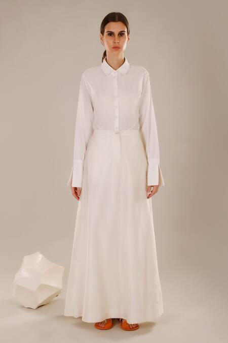 Dhi White Chanderi Silk Solid Flared Skirt 