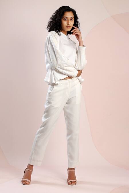 Buy_Dhi_White Handloom Cotton Embroidery Round Neck Sleeve Peplum Top _Online_at_Aza_Fashions