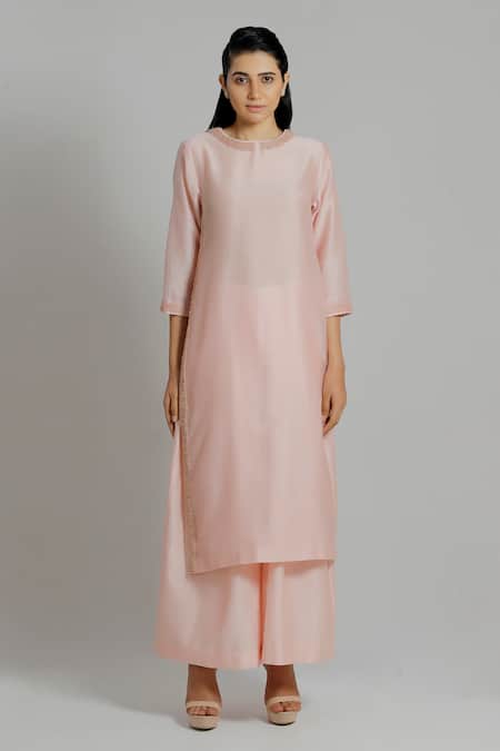 Buy_Dhi_Pink Chanderi Silk Pleated Flared Trouser _Online_at_Aza_Fashions