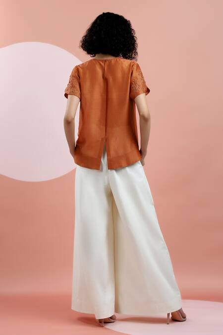 Dhi Chanderi Embroidered Top 