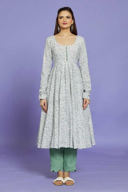Naintara Bajaj_Green Kota Doria Round Neck Paisley Print Anarkali Pant Set _Online_at_Aza_Fashions
