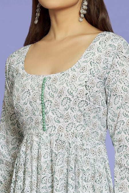 Buy_Naintara Bajaj_Green Kota Doria Round Neck Paisley Print Anarkali Pant Set _Online_at_Aza_Fashions
