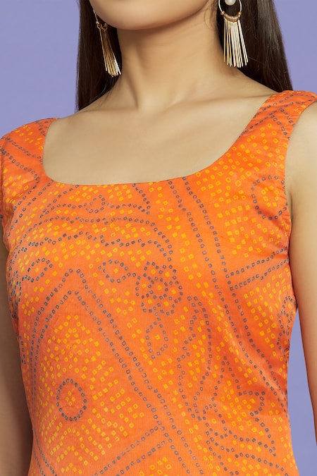 Buy_Adara Khan_Peach Chiffon Round Neck Bandhani Pattern Kurta Set _Online_at_Aza_Fashions