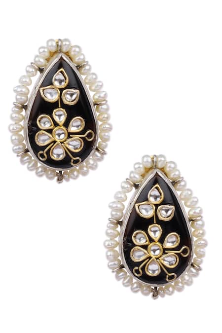 Sangeeta Boochra X Payal Singhal Aayat Handcrafted Earrings 