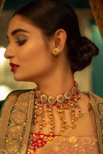 Kanyaadhan By Dhirajaayushi Floral Sequin Embroidered Choker Necklace