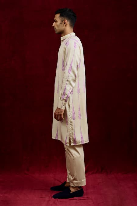 Gaurav Katta_Ivory Modal Hand Painted Kurta _Online_at_Aza_Fashions