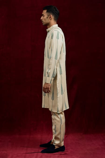 Buy_Gaurav Katta_Ivory Modal Embroidery Hand Painted Euphorbia Kurta _Online_at_Aza_Fashions