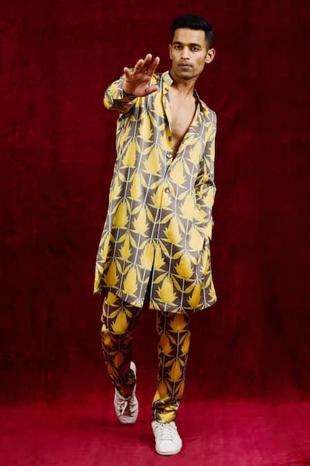 Gaurav Katta Yellow Moda Silk Hand Paint Lotus Trouser Online at Aza Fashions Gaurav Katta_Yellow Moda Silk Hand Paint Lotus Trouser _Online_at_Aza_Fashions