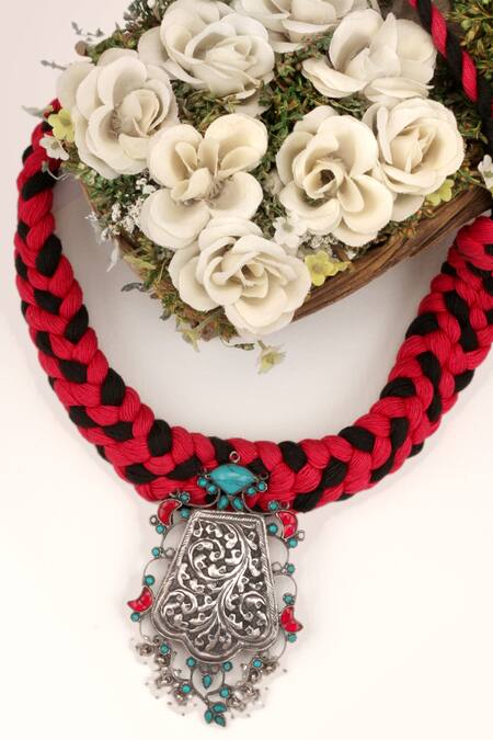 Buy_Sangeeta Boochra_Silver Plated Handcrafted Pendant Choker _Online_at_Aza_Fashions