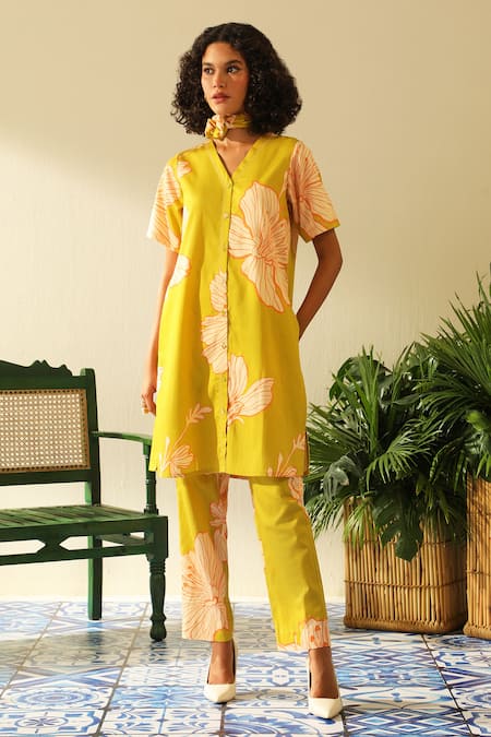 Hibiscus Print Pants/Shirt Set Hibiscus Print Pants/Shirt Set