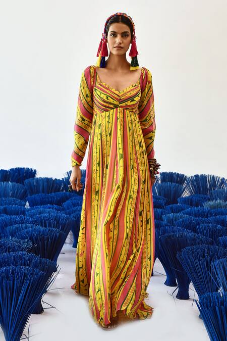 Baise Gaba Yellow Chiffon Cut Work V-neck Thia Maxi Dress at Aza Fashions Baise Gaba_Yellow Chiffon Cut Work V-neck Thia Maxi Dress_at_Aza_Fashions