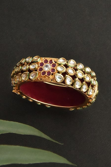Swabhimann Kundan Embellished Floral Kada 