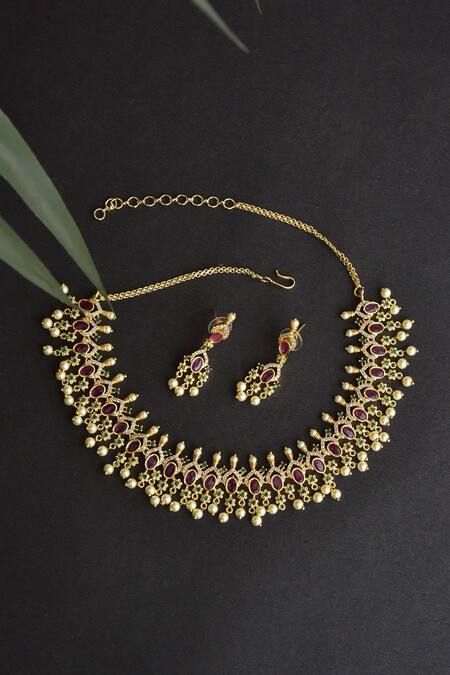 Shop_Swabhimann_Red Kundan And Pearl Embellished Vintage Necklace Set_at_Aza_Fashions