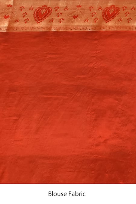 Samyukta Singhania_White Silk Embroidery Floral And Paisley Woven Saree With Running Blouse _Online_at_Aza_Fashions