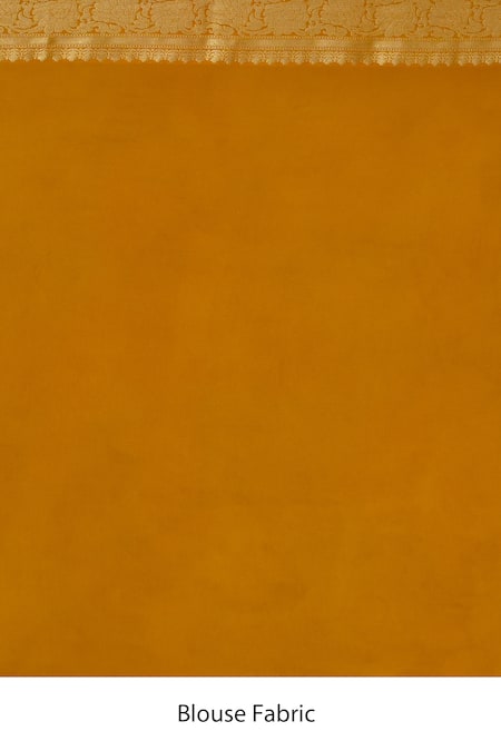 Samyukta Singhania_Red Chiffon Embroidery Bloom Woven Saree With Running Blouse _Online_at_Aza_Fashions