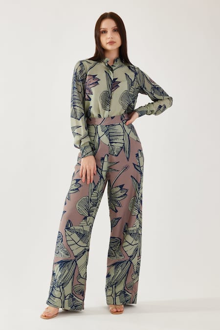 Buy Koai Green Muslin, Cotton, Silk Embroidery Bandeau Neck Tropical Floral Pattern Shirt Online at Aza Fashions Buy_Koai_Green Muslin, Cotton, Silk Embroidery Bandeau Neck Tropical Floral Pattern Shirt _Online_at_Aza_Fashions