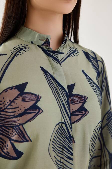 Shop Koai Green Muslin, Cotton, Silk Embroidery Bandeau Neck Tropical Floral Pattern Shirt Online at Aza Fashions Shop_Koai_Green Muslin, Cotton, Silk Embroidery Bandeau Neck Tropical Floral Pattern Shirt _Online_at_Aza_Fashions