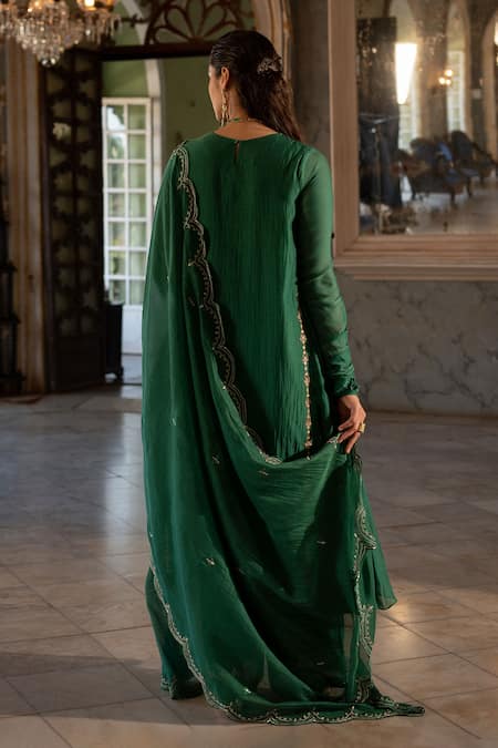 Paulmi And Harsh Zari Embroidered Kurta Set 