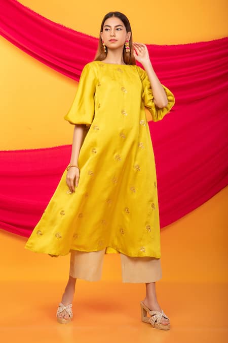MONK & MEI BY SONIA ANAND Feroz Floral Embellished Kurta & Pant Set 