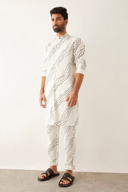 Son Of A Noble Snob_White Linen Waves Print Kurta And Trouser Set _Online_at_Aza_Fashions