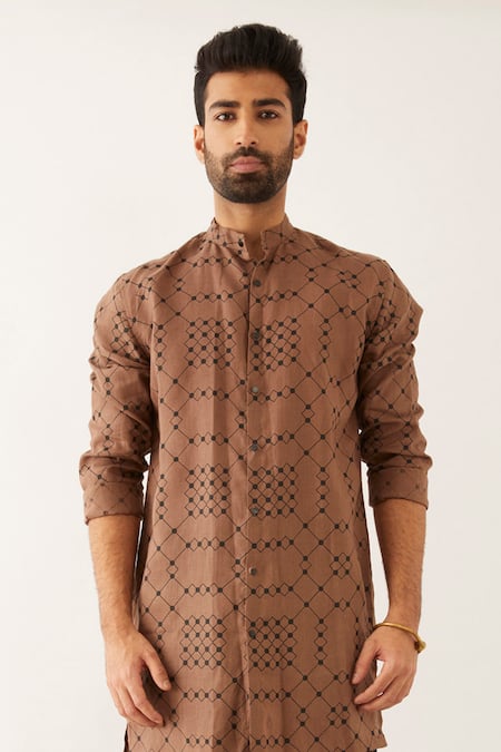 Son Of A Noble Snob Brown Linen Embroidery Simo Balance Print Kurta And Pant Set Online at Aza Fashions Son Of A Noble Snob_Brown Linen Embroidery Simo Balance Print Kurta And Pant Set _Online_at_Aza_Fashions