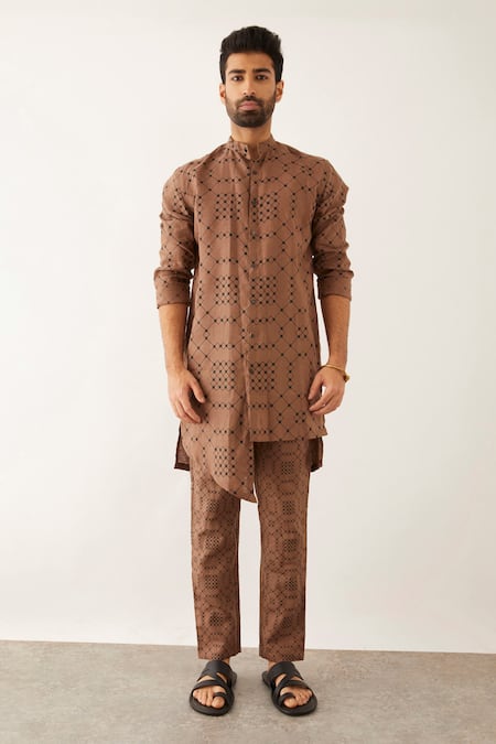 Shop Son Of A Noble Snob Brown Linen Embroidery Simo Balance Print Kurta And Pant Set Online at Aza Fashions Shop_Son Of A Noble Snob_Brown Linen Embroidery Simo Balance Print Kurta And Pant Set _Online_at_Aza_Fashions