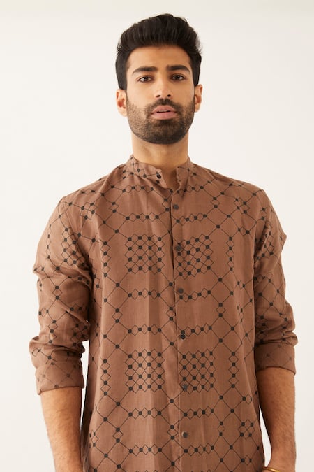 Son Of A Noble Snob_Brown Linen Halles Clover Print Kurta And Trouser Set _Online_at_Aza_Fashions