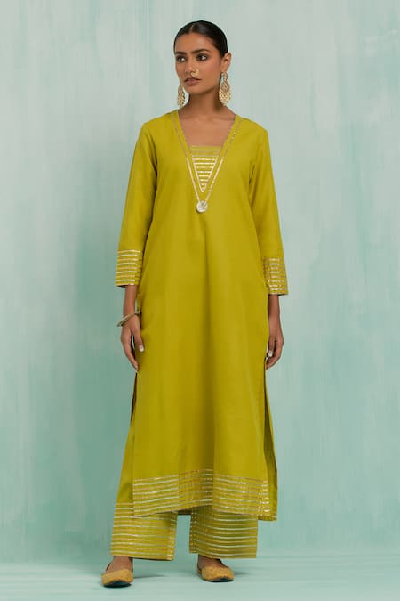 TIC Green Cotton Slub Embroidered Gotapatti V Gota Embellished Kurta With Palazzo 