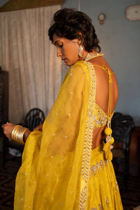 Buy_Paulmi And Harsh_Yellow Tissue, Chiffon Zari, Floral Pattern Self Woven Bridal Lehenga Set_Online_at_Aza_Fashions
