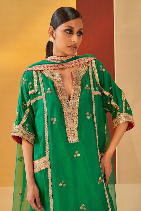 Buy_Priyanka Singh_Green Silk Organza Gota Patti, Sequins, Embroidered Phiran Kurta Curve Pant Set _Online_at_Aza_Fashions