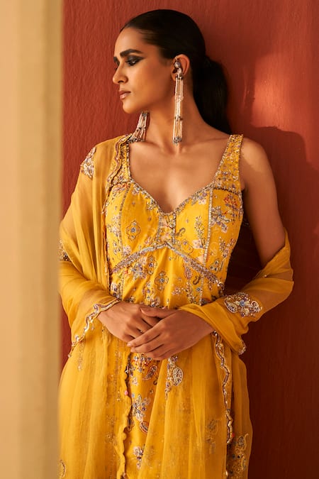 Buy Priyanka Singh Yellow Silk Organza Sequins, Embroidery, Zari Sweetheart Neck Mughal Kurta Set Online at Aza Fashions Buy_Priyanka Singh_Yellow Silk Organza Sequins, Embroidery, Zari Sweetheart Neck Mughal Kurta Set _Online_at_Aza_Fashions