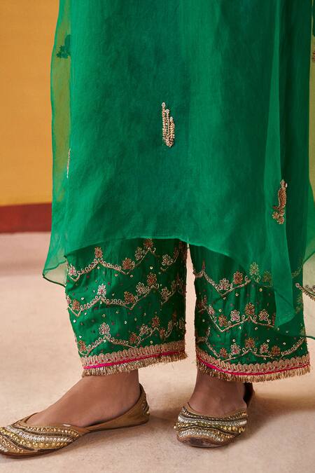 Shop Priyanka Singh Green Silk, Organza, Tissue Zari, Sequins, Gota Patti, Neckline Pheran Pant Set Online at Aza Fashions Shop_Priyanka Singh_Green Silk, Organza, Tissue Zari, Sequins, Gota Patti, Neckline Pheran Pant Set _Online_at_Aza_Fashions