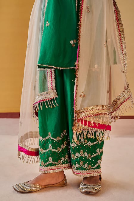Priyanka Singh Green Silk Organza Tassels, Embroidery Round Neck A-line Kurta Set Online at Aza Fashions Priyanka Singh_Green Silk Organza Tassels, Embroidery Round Neck A-line Kurta Set _Online_at_Aza_Fashions